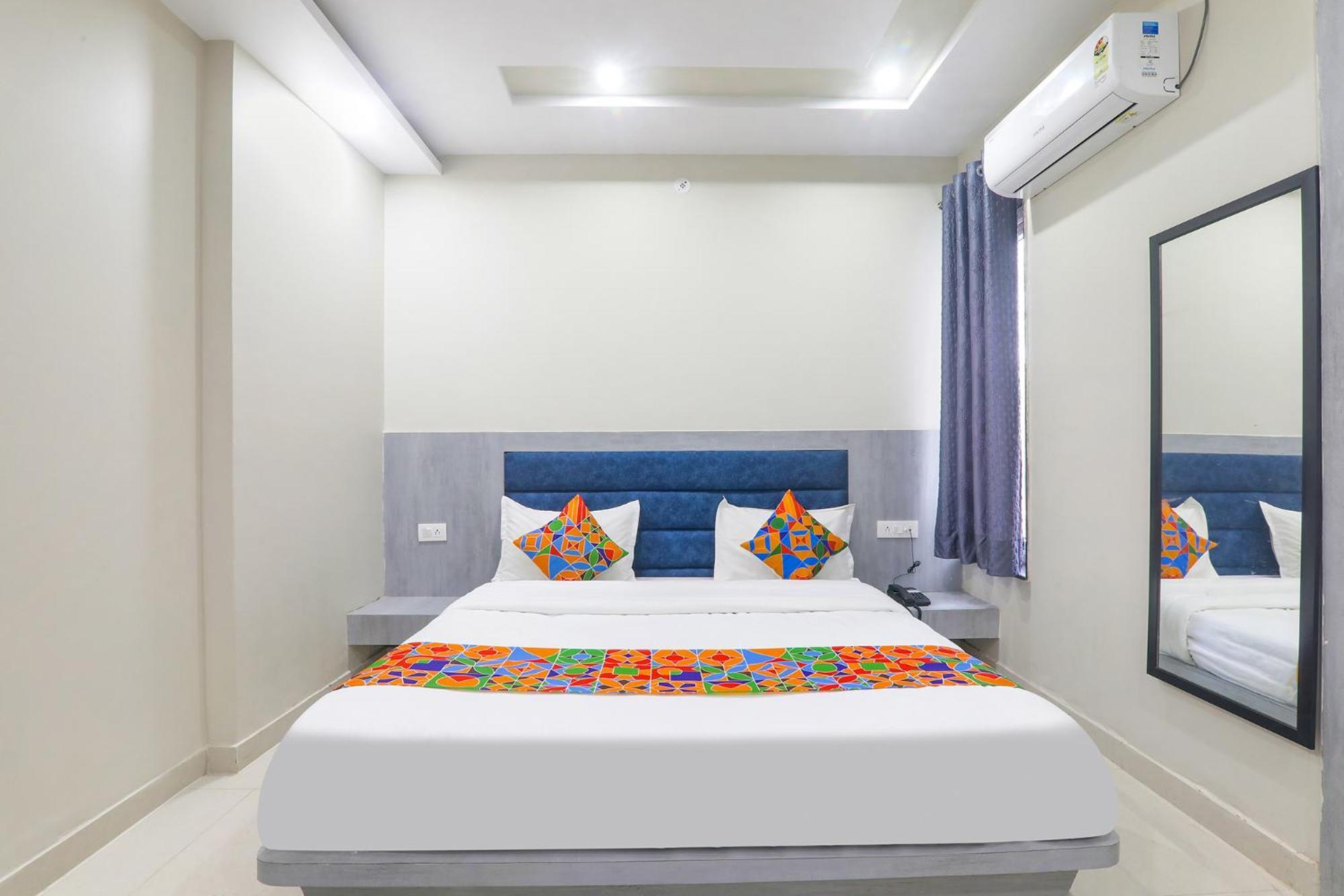 Fabexpress Grand Inn I Chinhat ภายนอก รูปภาพ