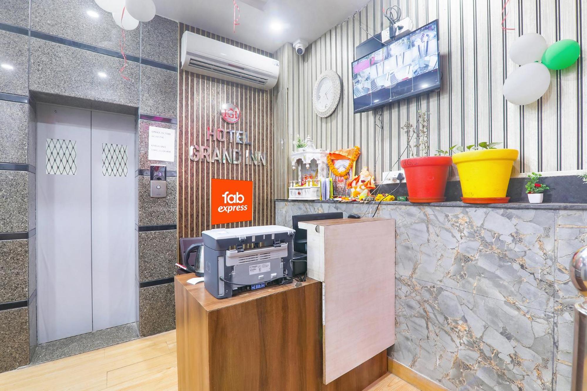 Fabexpress Grand Inn I Chinhat ภายนอก รูปภาพ